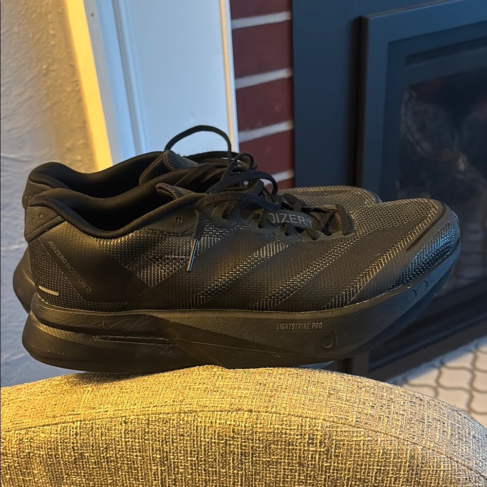 Adidas Boston 12 Men’s Running Shoes Size 9